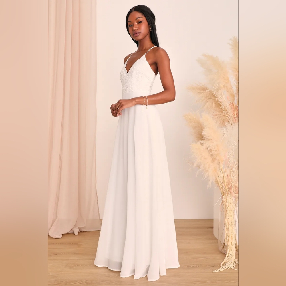 Lulus White Madalyn Lace Maxi Dress. Size Medium